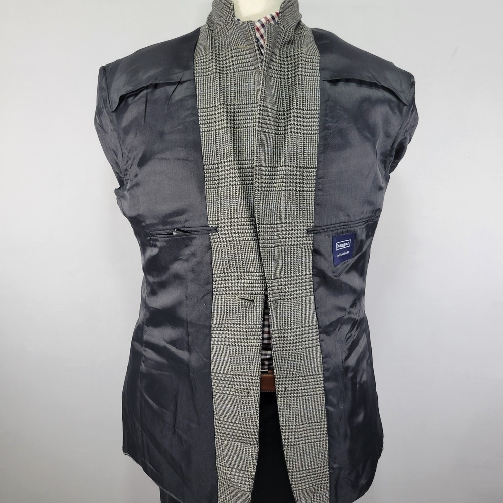 Haggar Men's Sport Coat Blazer Two Button Gray Plaid Lambs Wool Size 42L - Picture 13 of 14